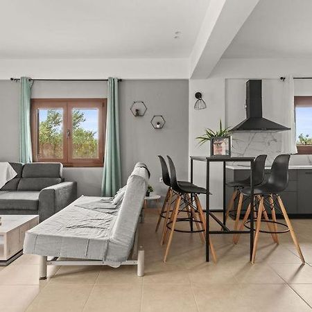 Md Residence Near The Beach W Bbq And Private Parking Hersonissos  Bagian luar foto