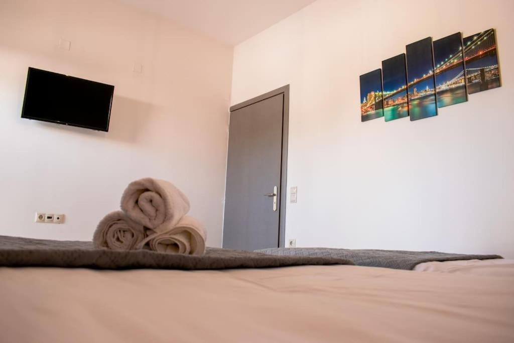 Md Residence Near The Beach W Bbq And Private Parking Hersonissos  Bagian luar foto