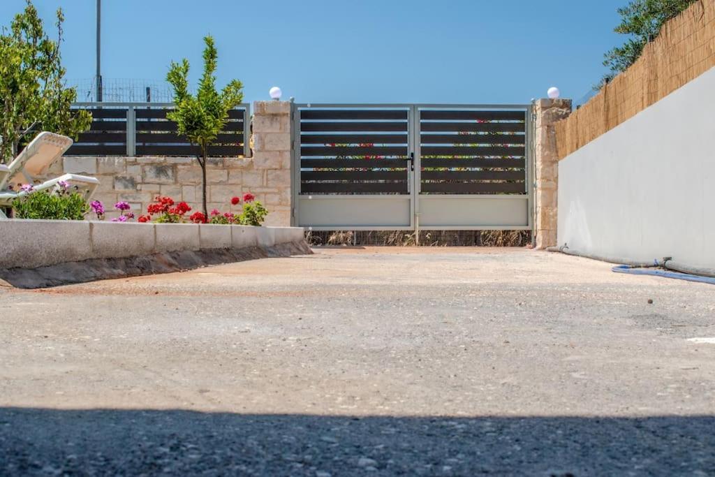 Md Residence Near The Beach W Bbq And Private Parking Hersonissos  Bagian luar foto