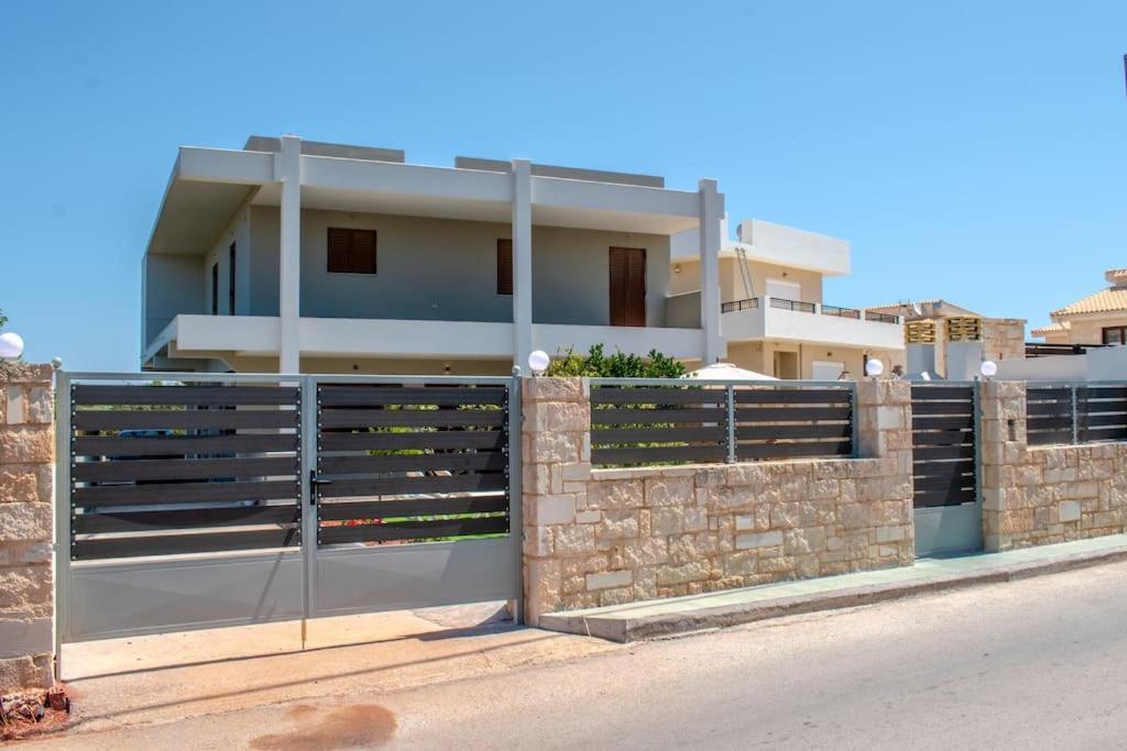Md Residence Near The Beach W Bbq And Private Parking Hersonissos  Bagian luar foto