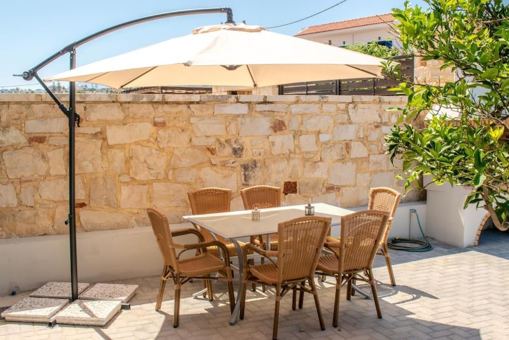 Md Residence Near The Beach W Bbq And Private Parking Hersonissos  Bagian luar foto