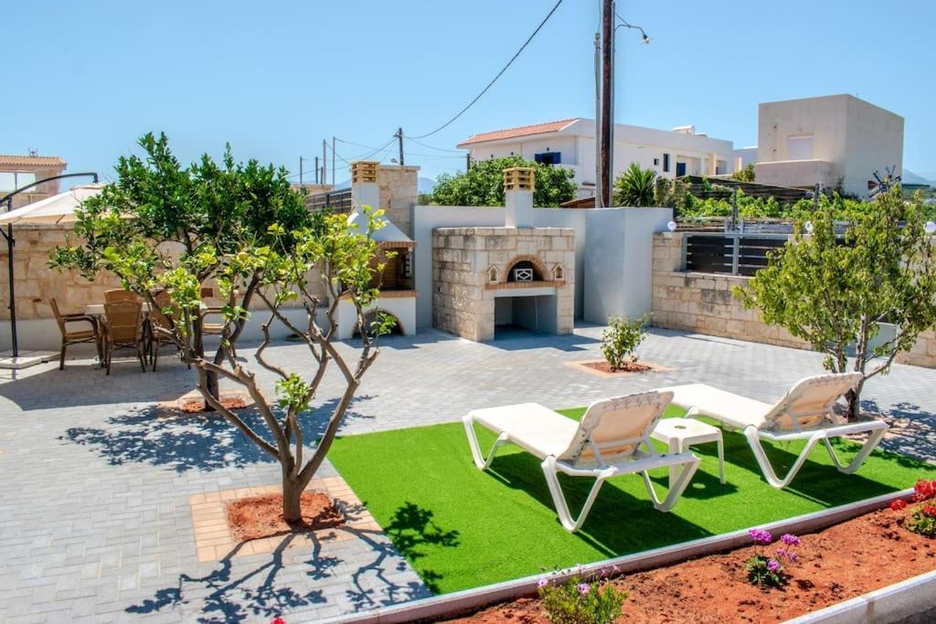 Md Residence Near The Beach W Bbq And Private Parking Hersonissos  Bagian luar foto