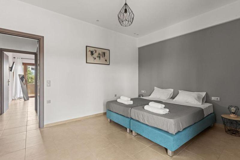 Md Residence Near The Beach W Bbq And Private Parking Hersonissos  Bagian luar foto