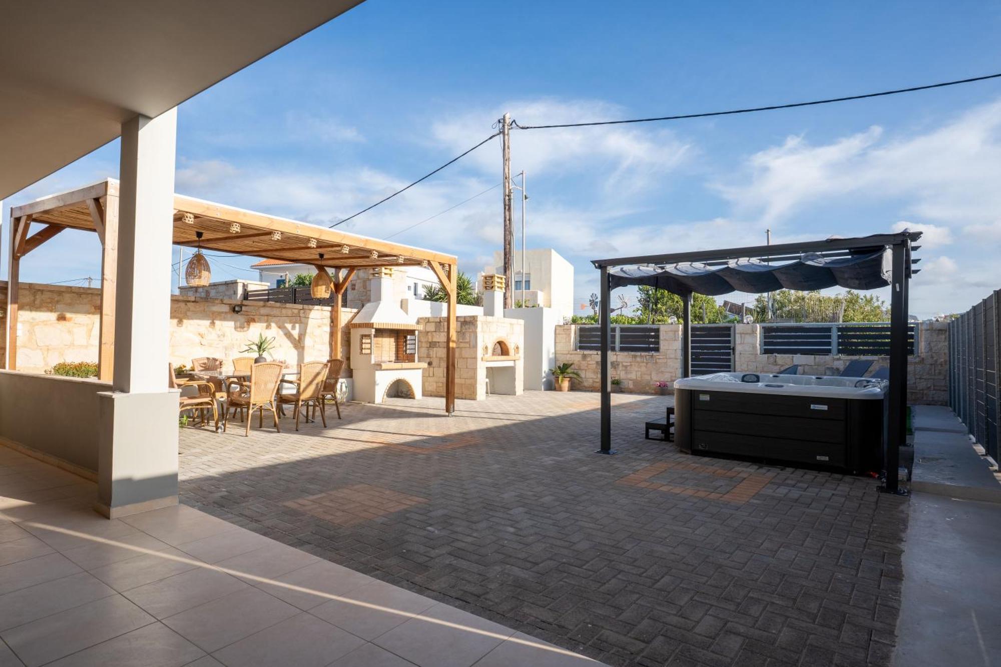 Md Residence Near The Beach W Bbq And Private Parking Hersonissos  Bagian luar foto